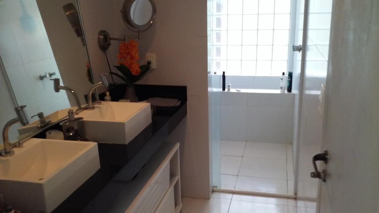 Couette-café Reb Casa Itanhanga 2*